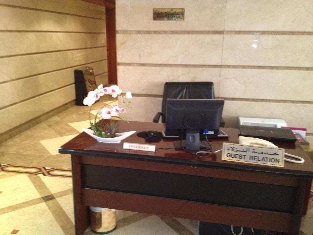 דובאי Jonrad Hotel מראה חיצוני תמונה