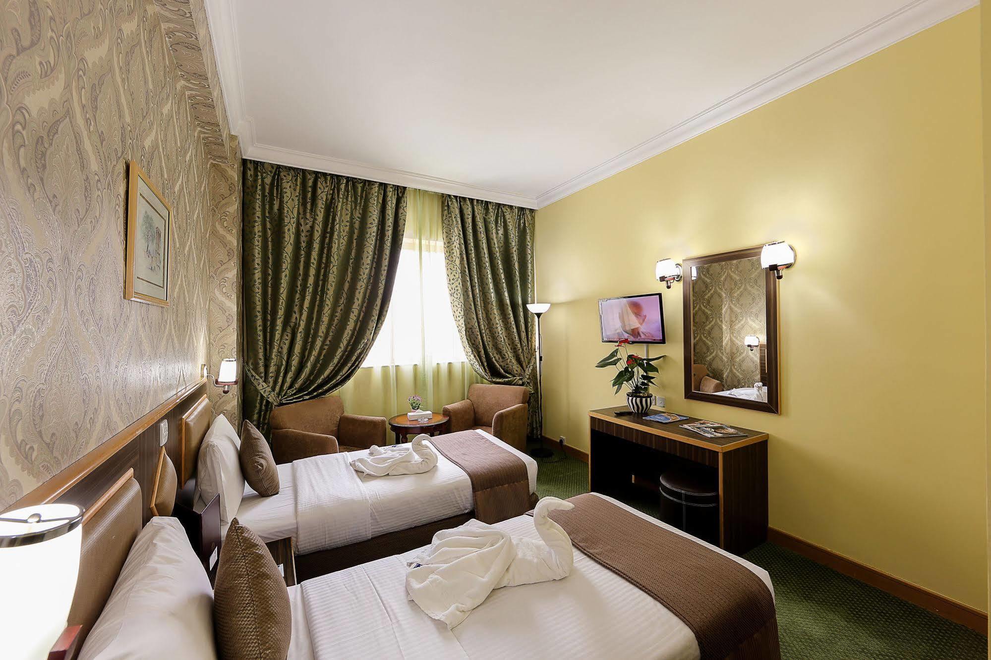 דובאי Jonrad Hotel מראה חיצוני תמונה