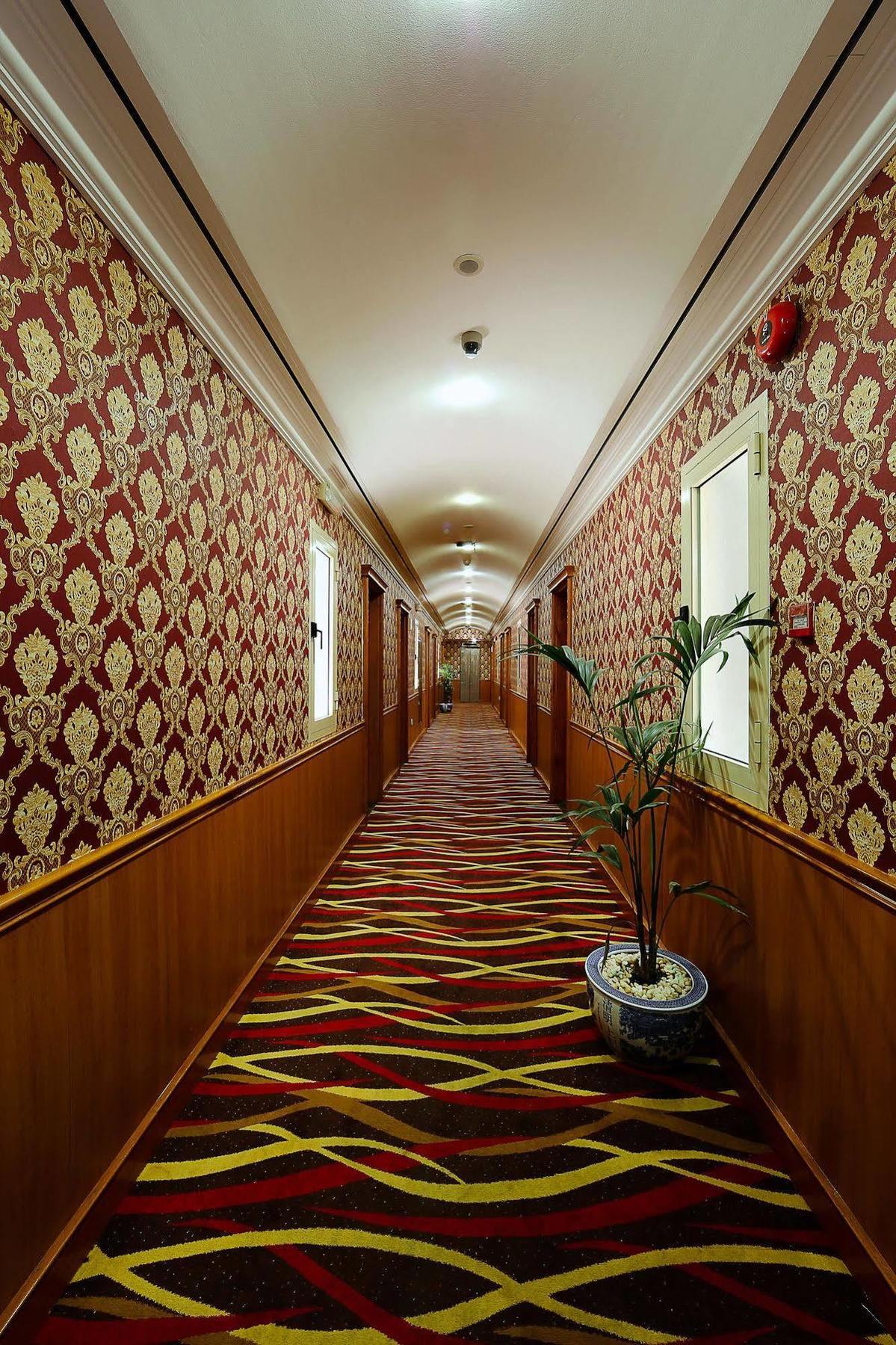 דובאי Jonrad Hotel מראה חיצוני תמונה